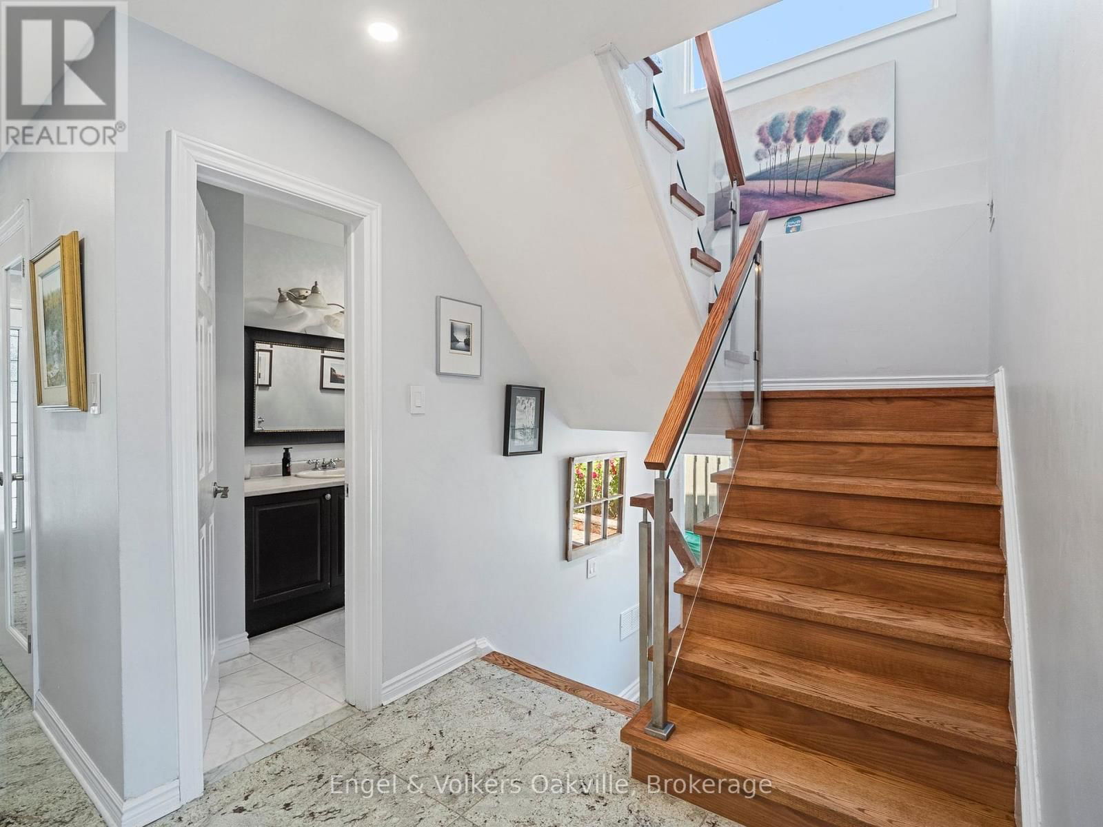 2215 SPRINGFIELD COURT Image 27