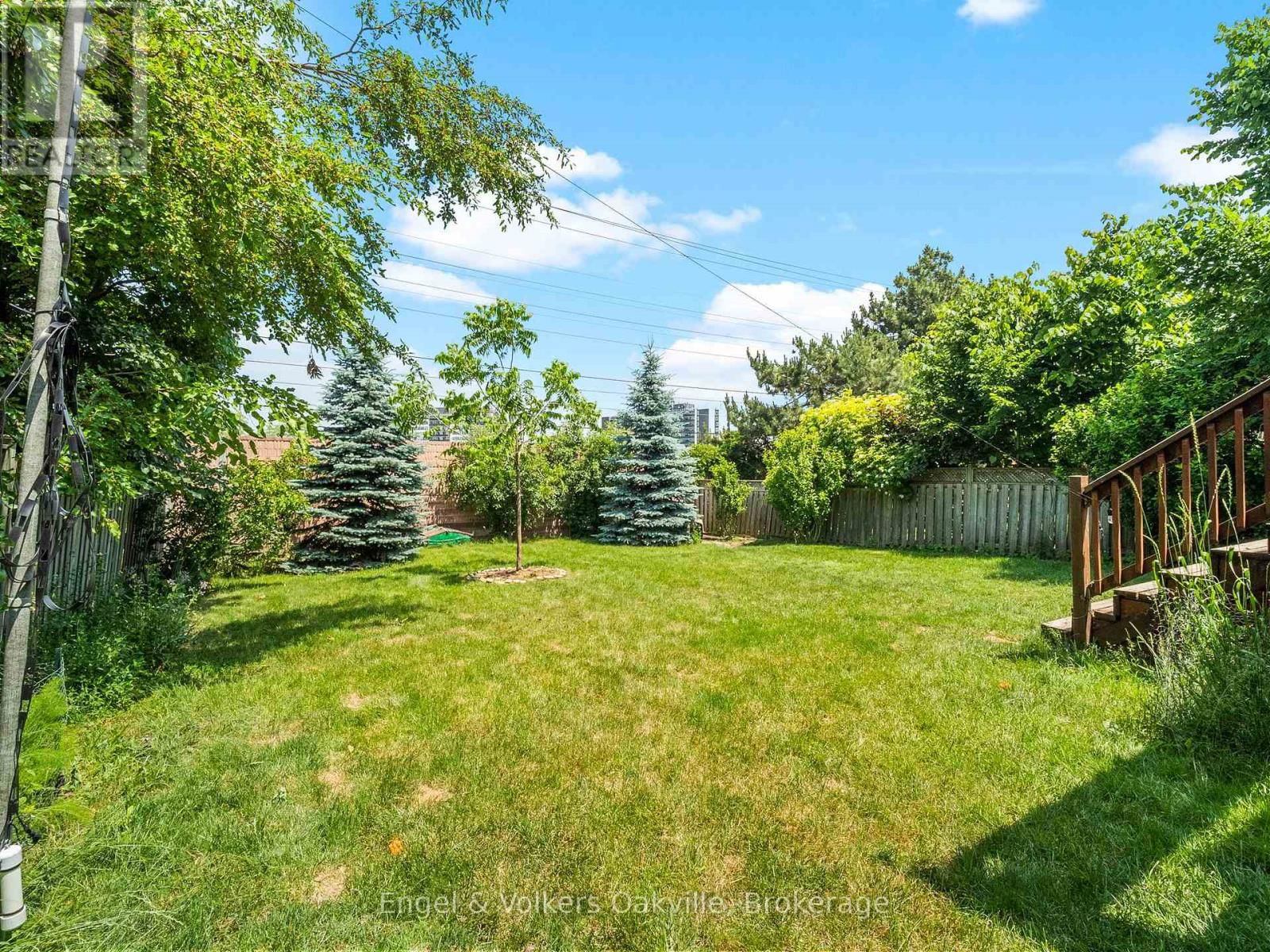 2215 SPRINGFIELD COURT Image 35