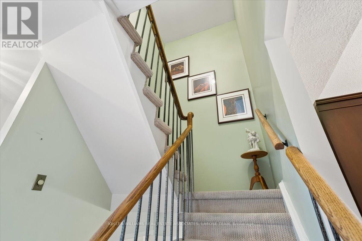 16 - 1393 ROYAL YORK ROAD Image 11