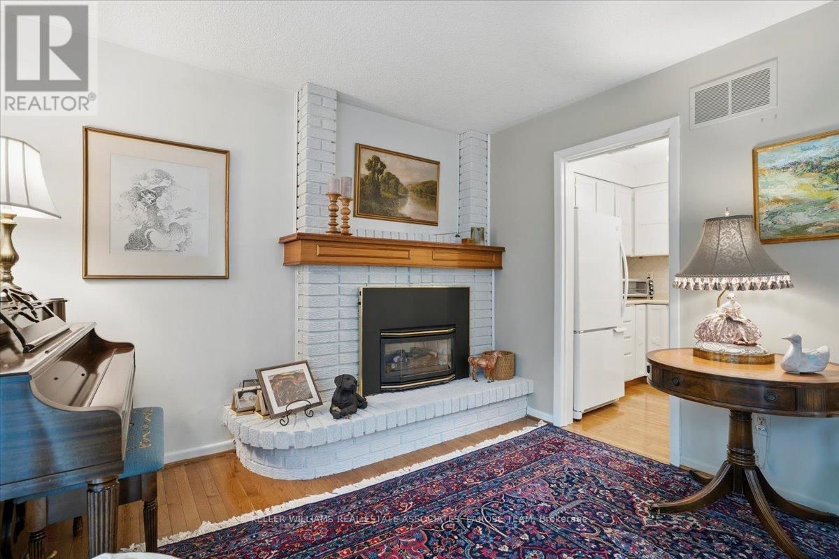 16 - 1393 ROYAL YORK ROAD Image 7