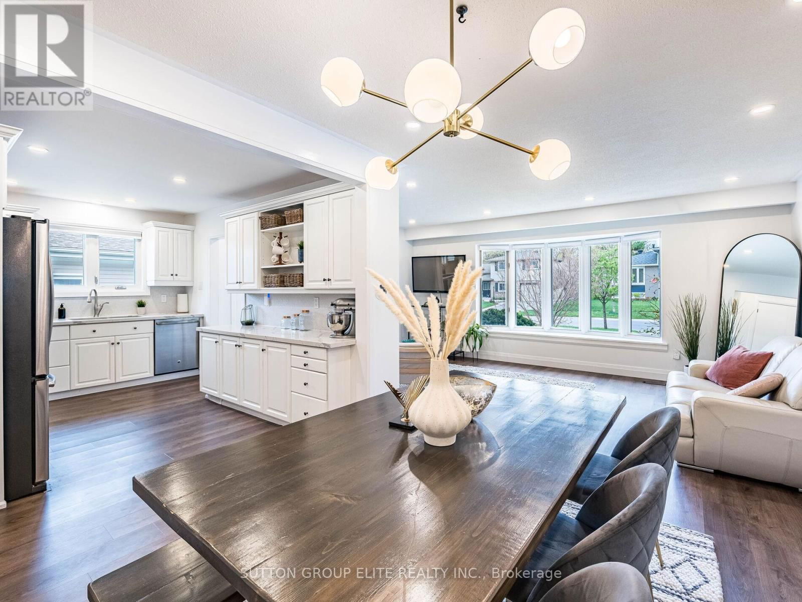 19 JOYCELYN CRESCENT Image 10