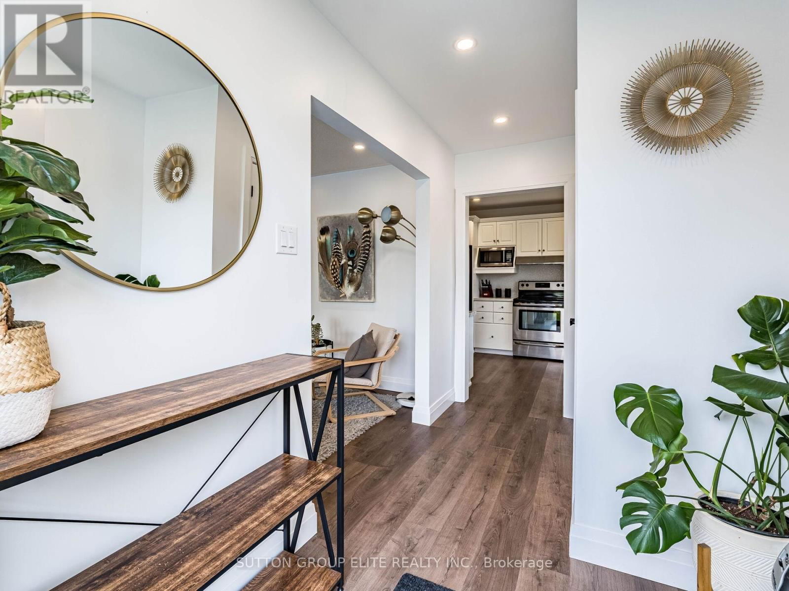 19 JOYCELYN CRESCENT Image 3