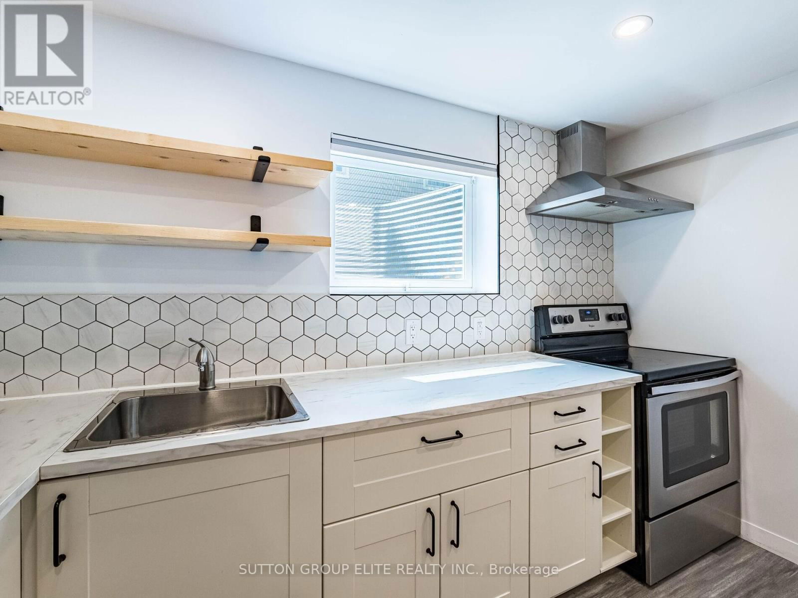 19 JOYCELYN CRESCENT Image 34