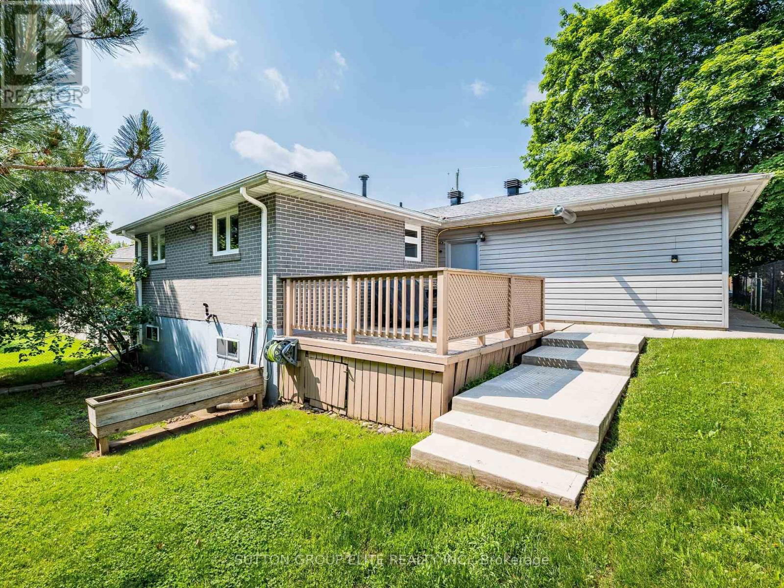 19 JOYCELYN CRESCENT Image 46