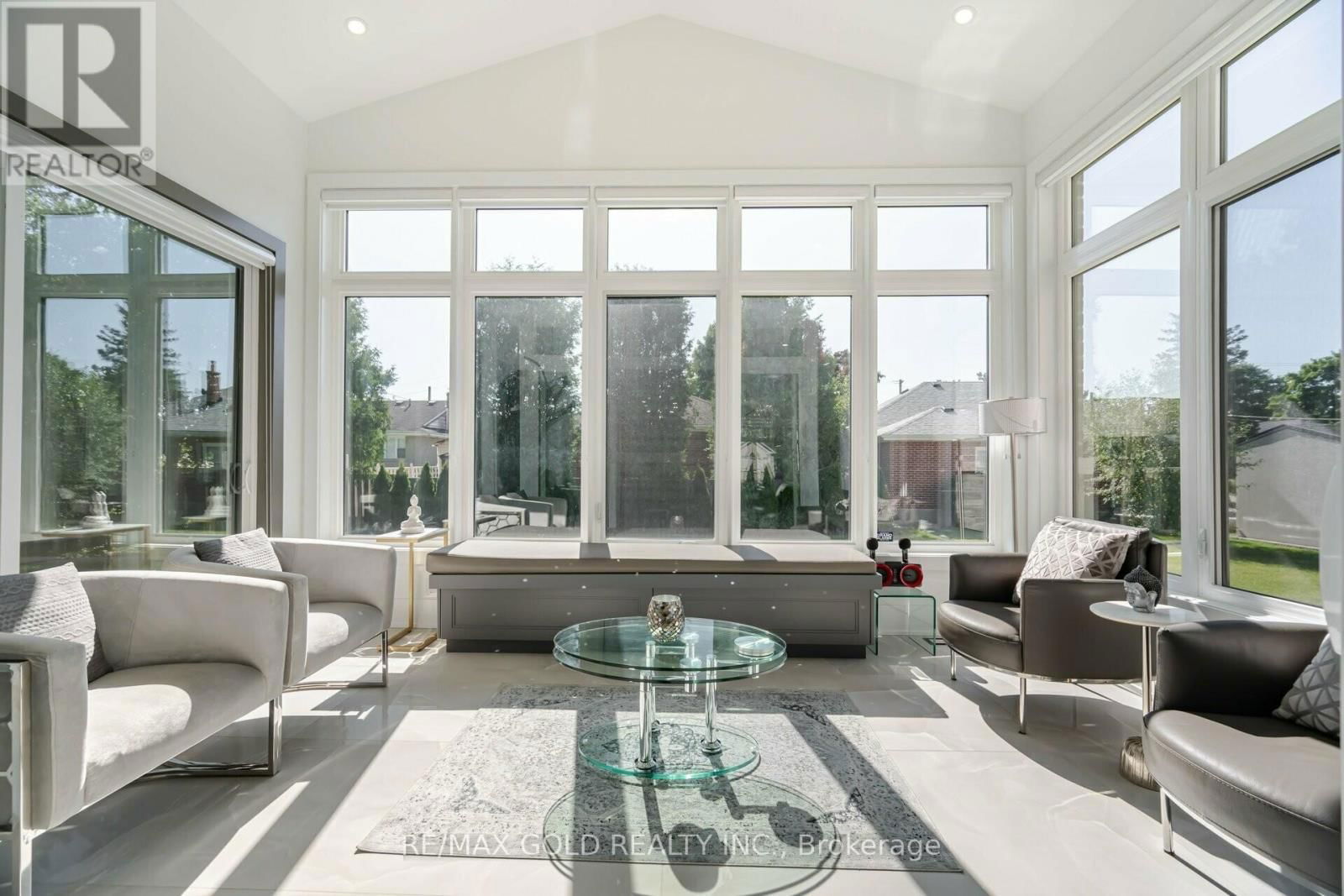 36 WILLIAM STREET Image 11