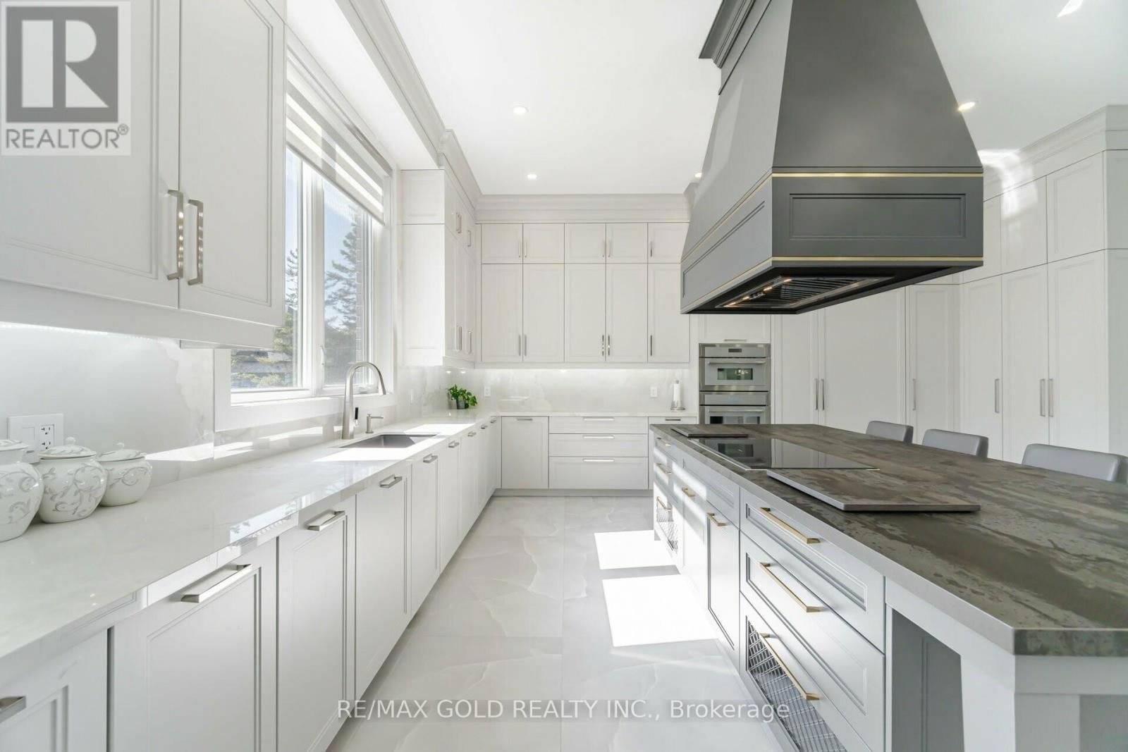 36 WILLIAM STREET Image 14