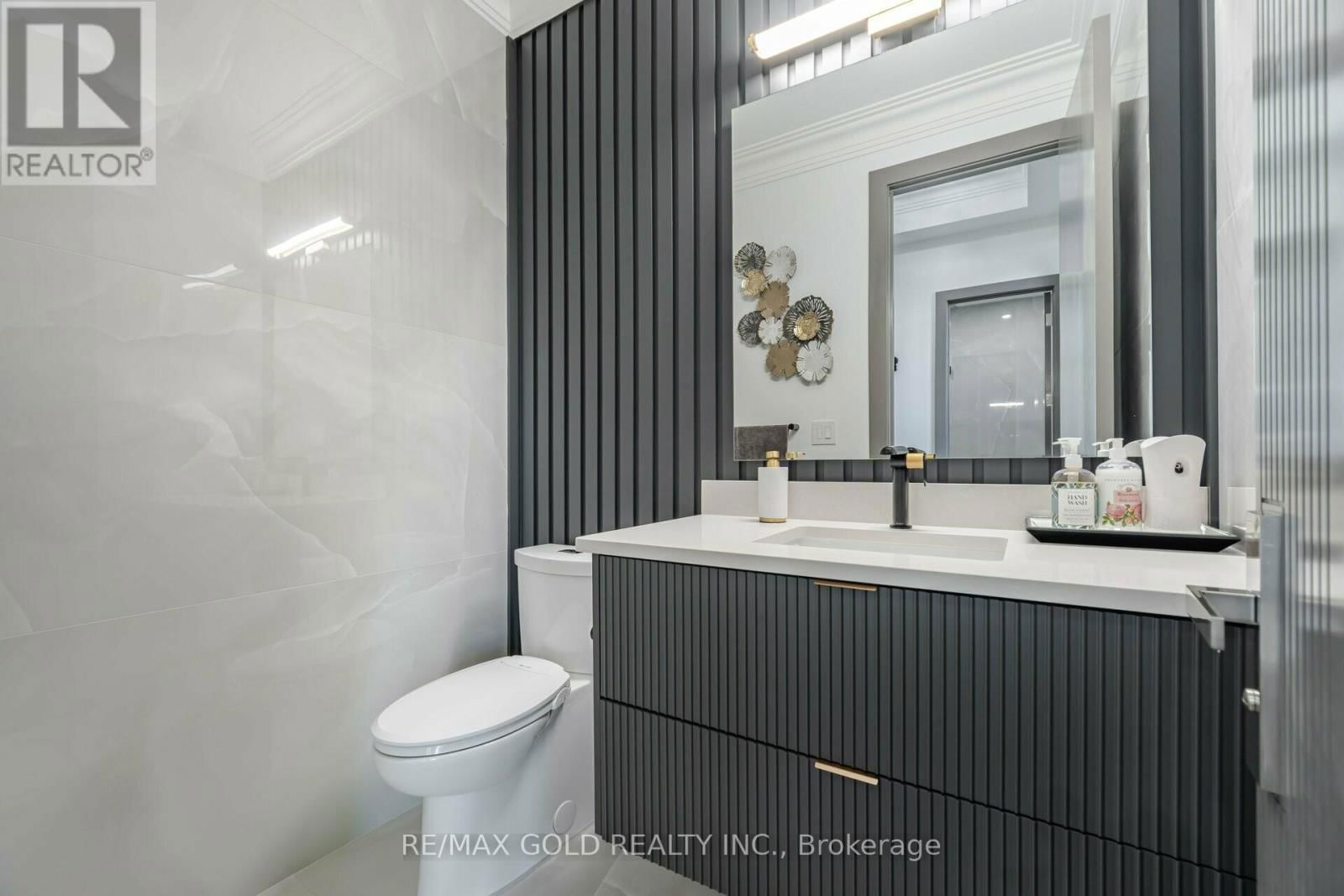 36 WILLIAM STREET Image 18