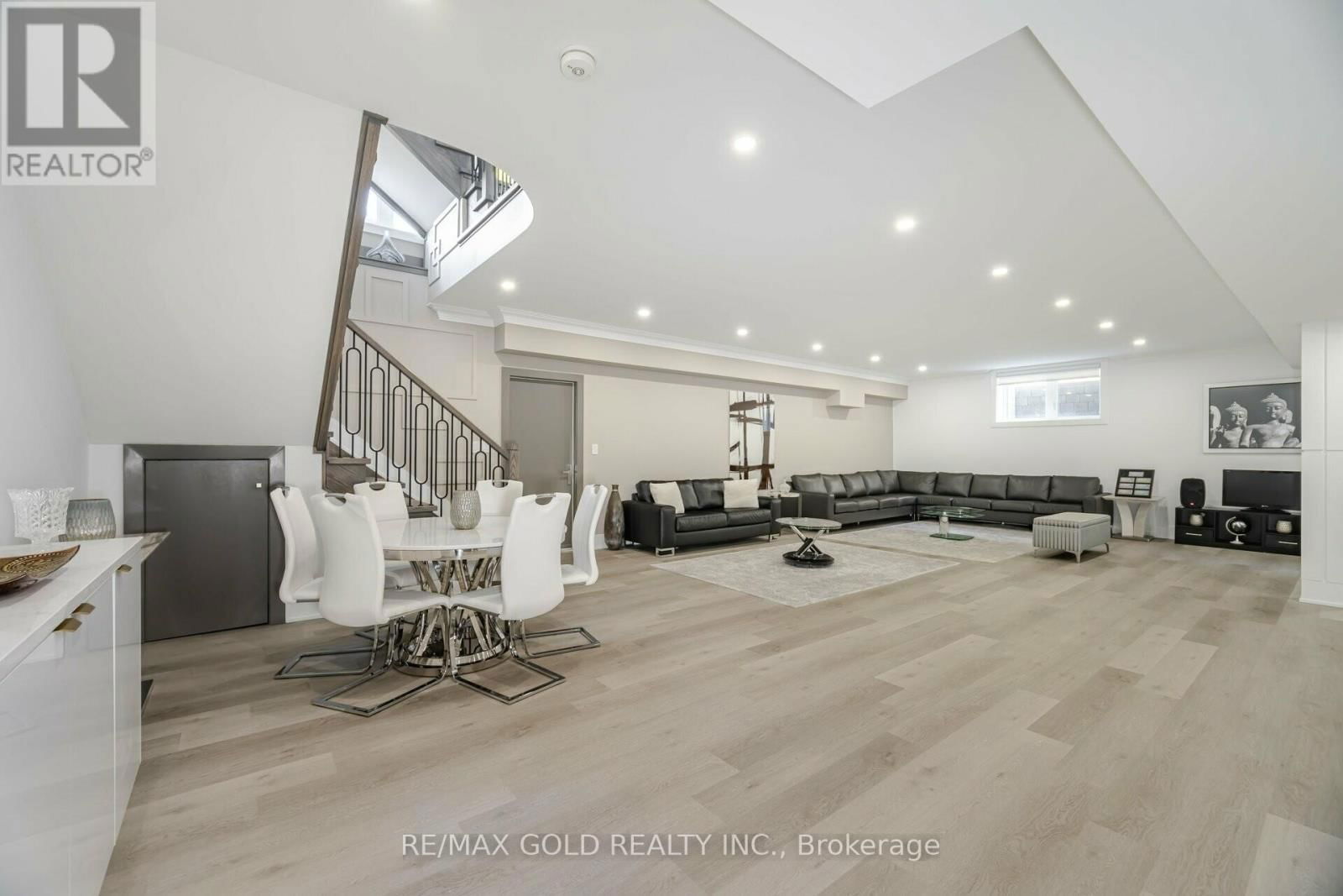 36 WILLIAM STREET Image 36