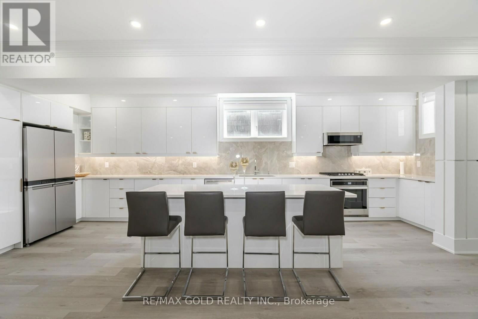 36 WILLIAM STREET Image 41