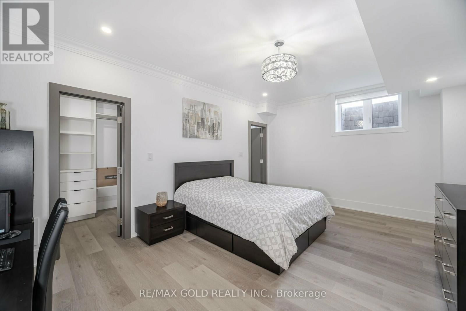 36 WILLIAM STREET Image 45