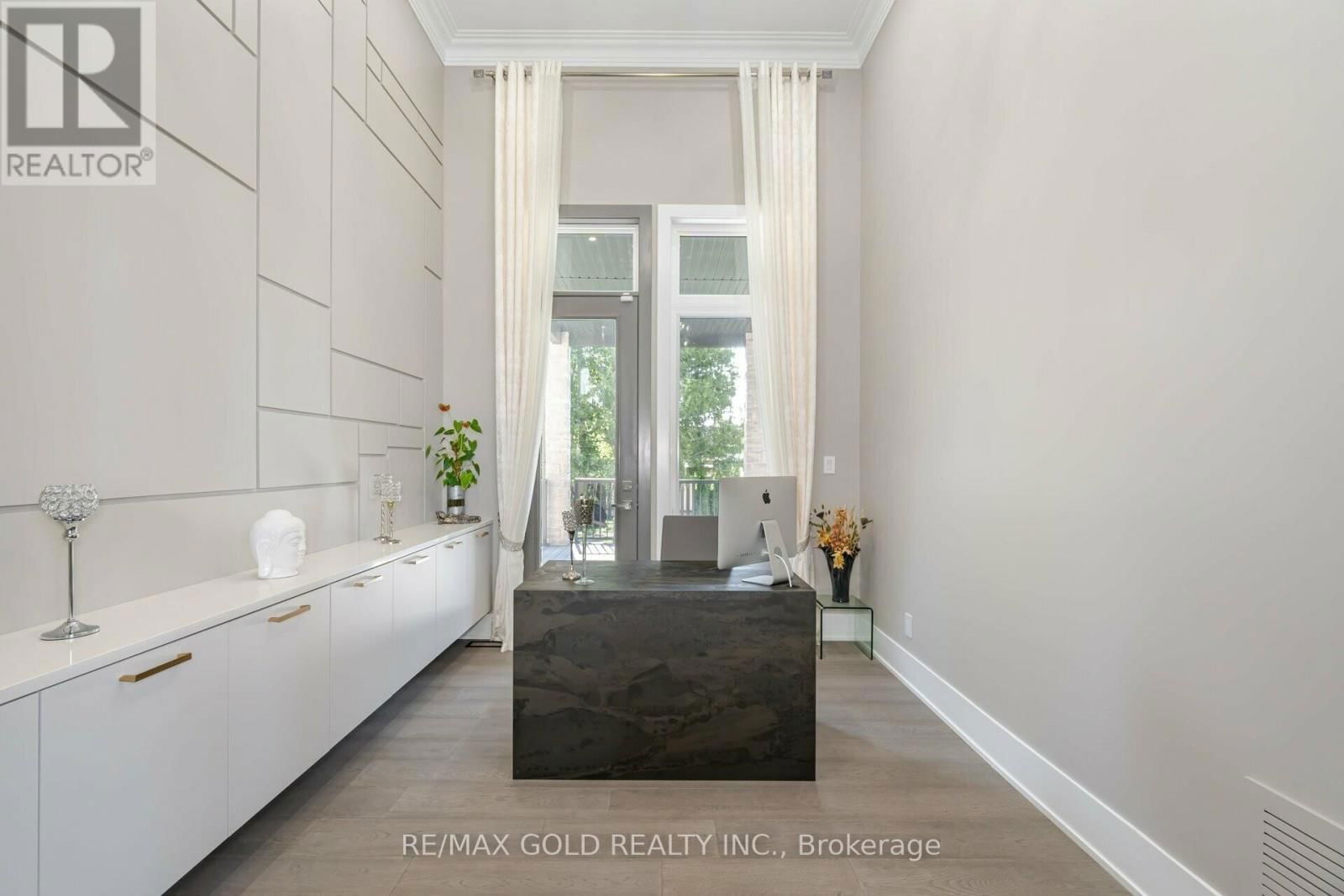 36 WILLIAM STREET Image 5