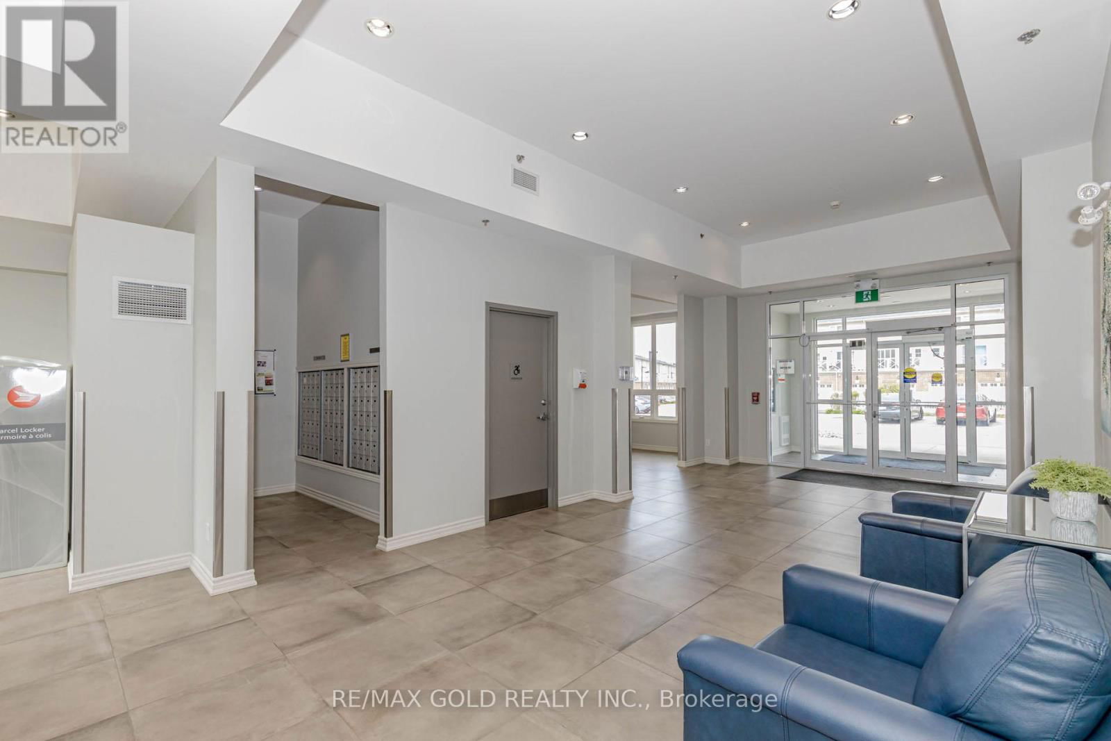 108 - 1360 COSTIGAN ROAD Image 13