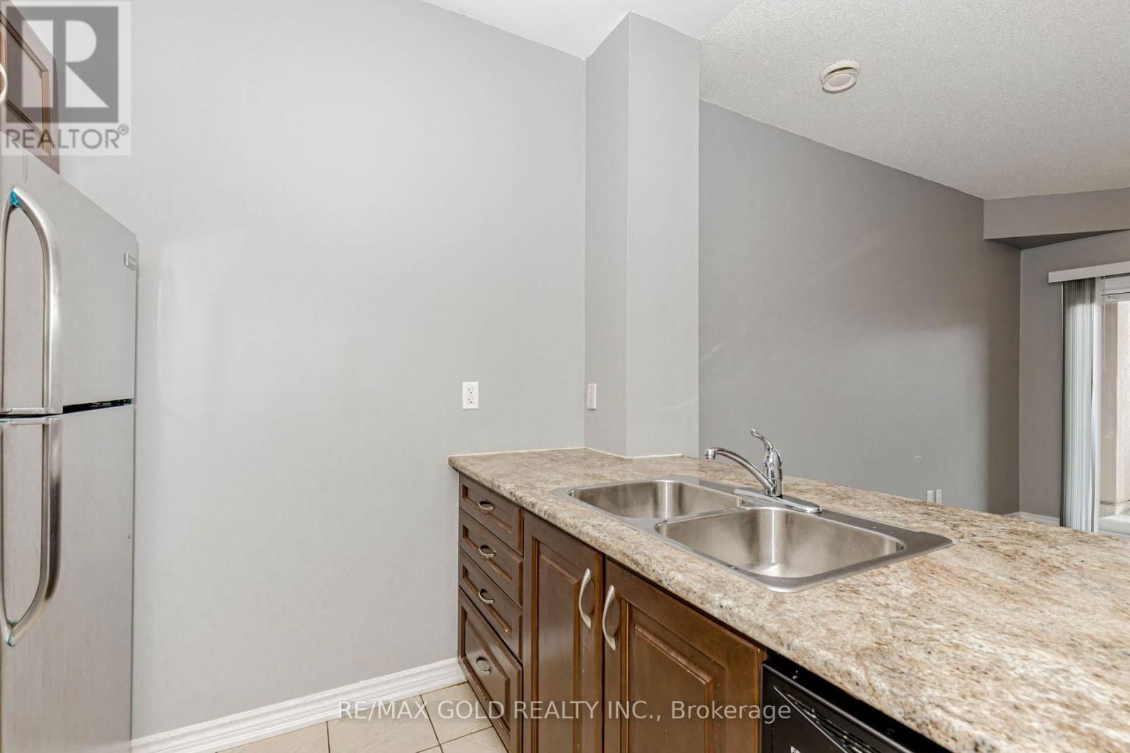 108 - 1360 COSTIGAN ROAD Image 24