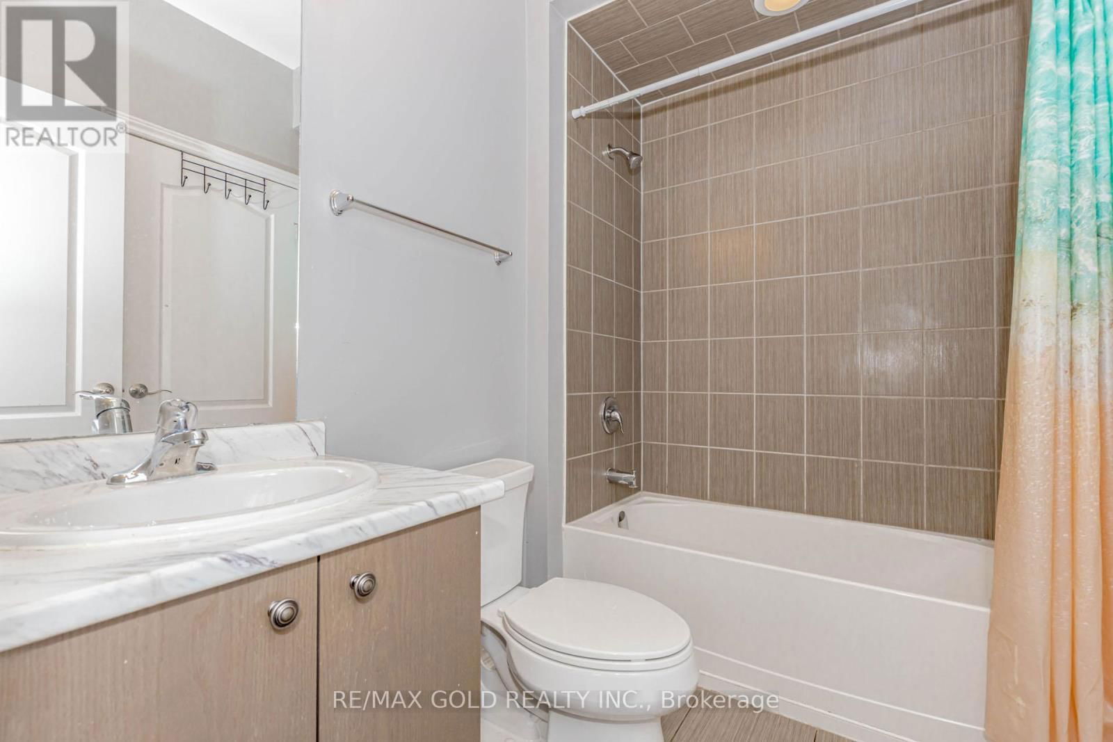108 - 1360 COSTIGAN ROAD Image 38