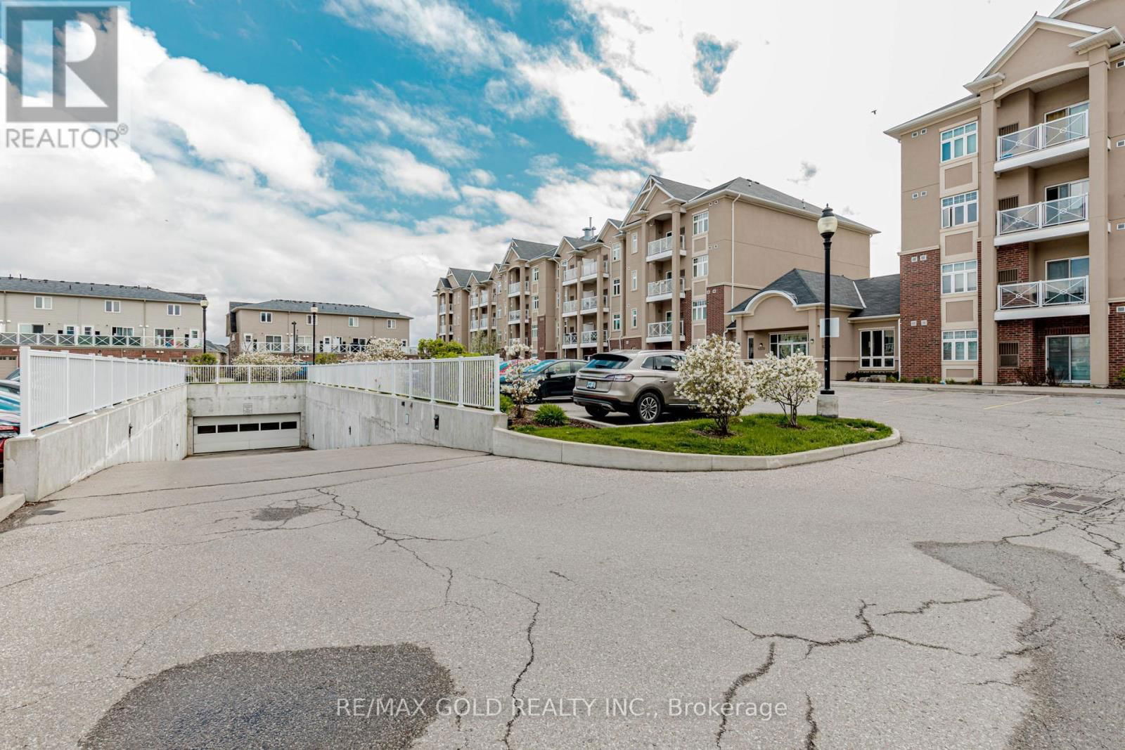 108 - 1360 COSTIGAN ROAD Image 4