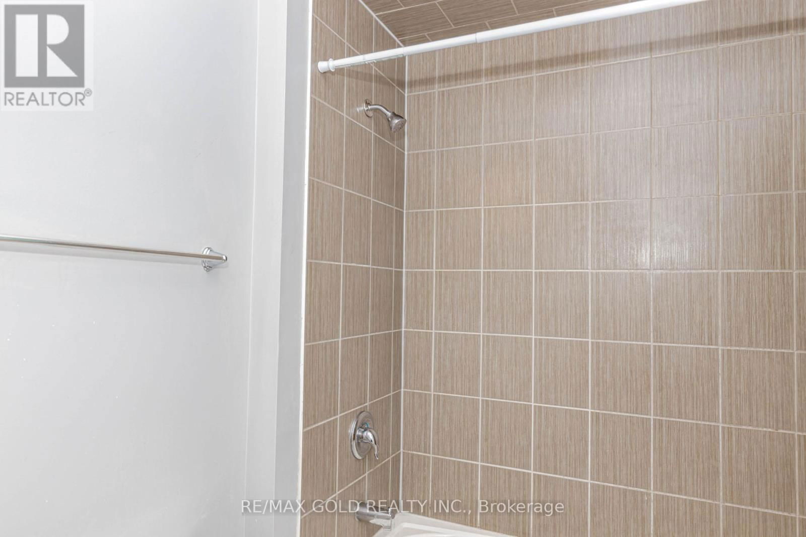 108 - 1360 COSTIGAN ROAD Image 40