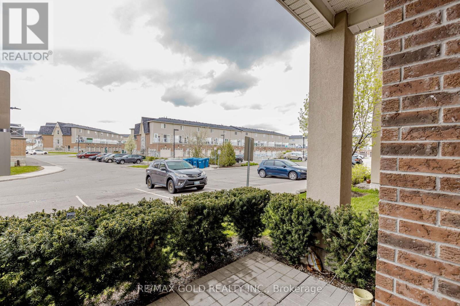 108 - 1360 COSTIGAN ROAD Image 43