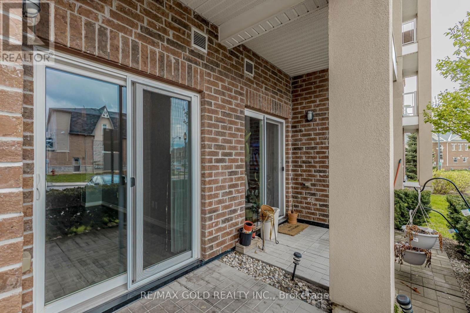 108 - 1360 COSTIGAN ROAD Image 44