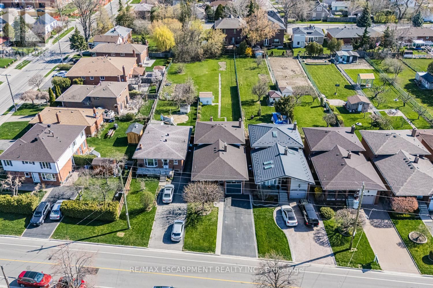 1227 ALEXANDRA AVENUE Image 1