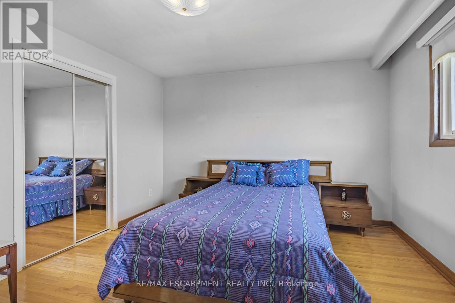 1227 ALEXANDRA AVENUE Image 18