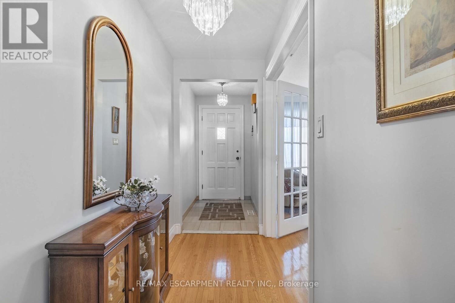 1227 ALEXANDRA AVENUE Image 5