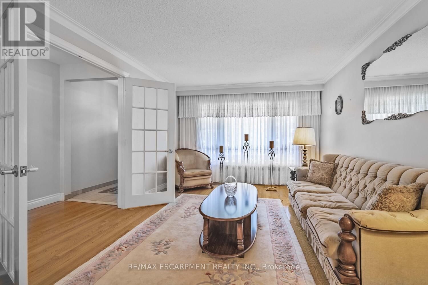 1227 ALEXANDRA AVENUE Image 7