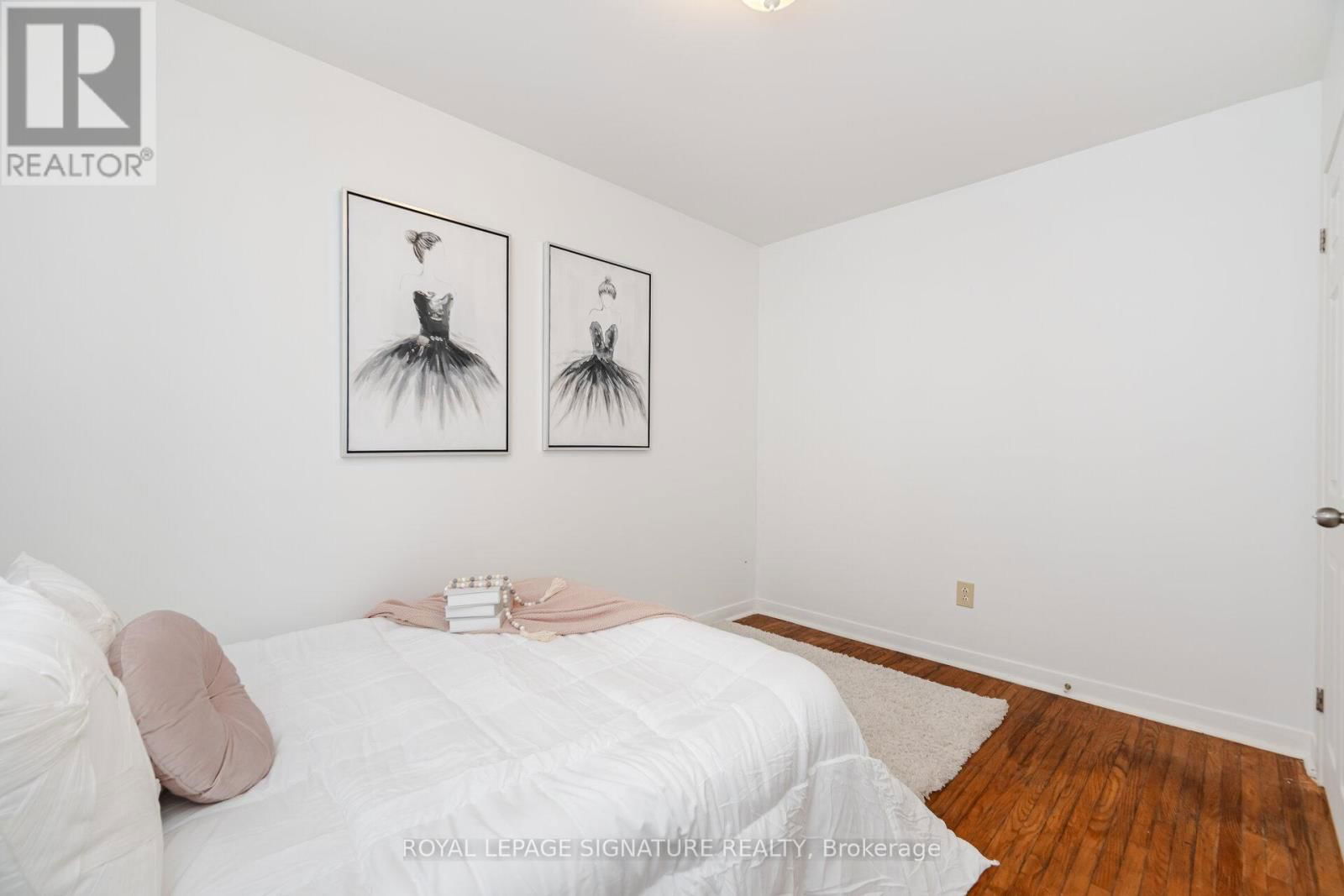 2557 MINDEMOYA ROAD Image 16