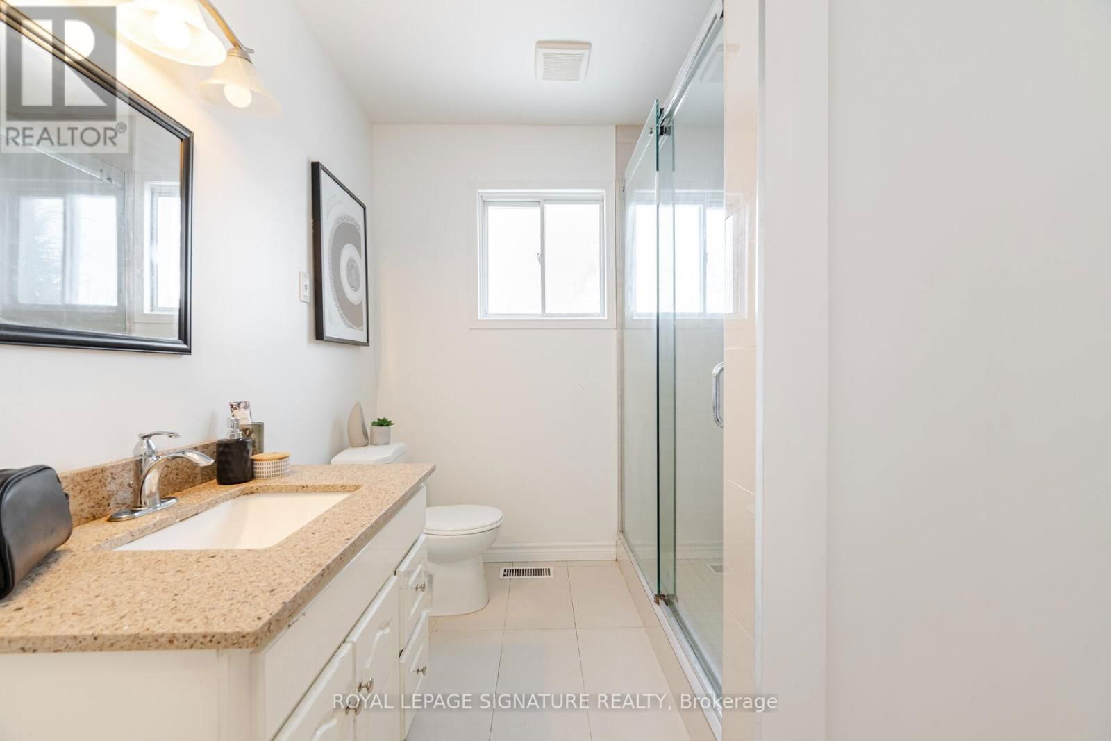 2557 MINDEMOYA ROAD Image 17