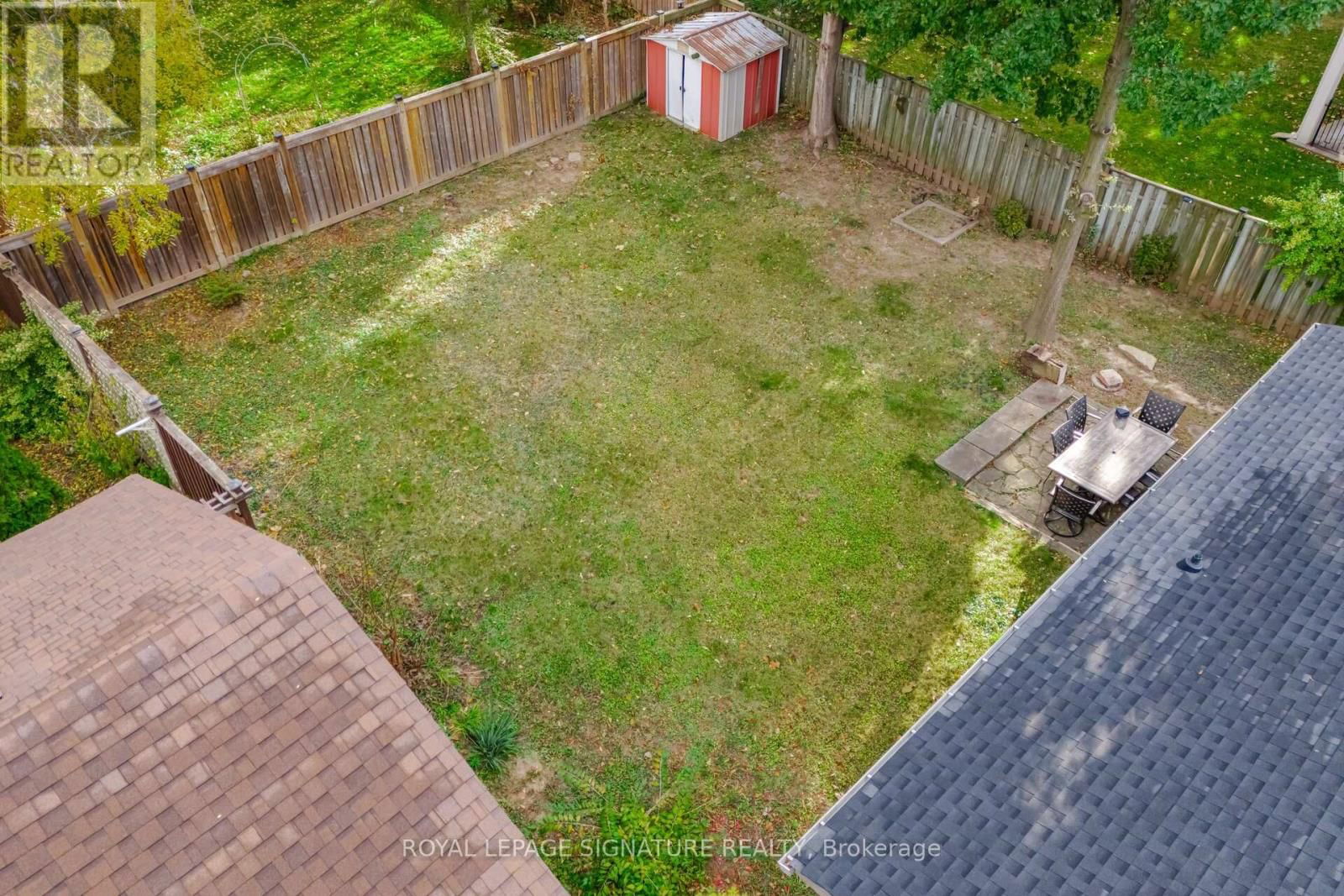 2557 MINDEMOYA ROAD Image 35