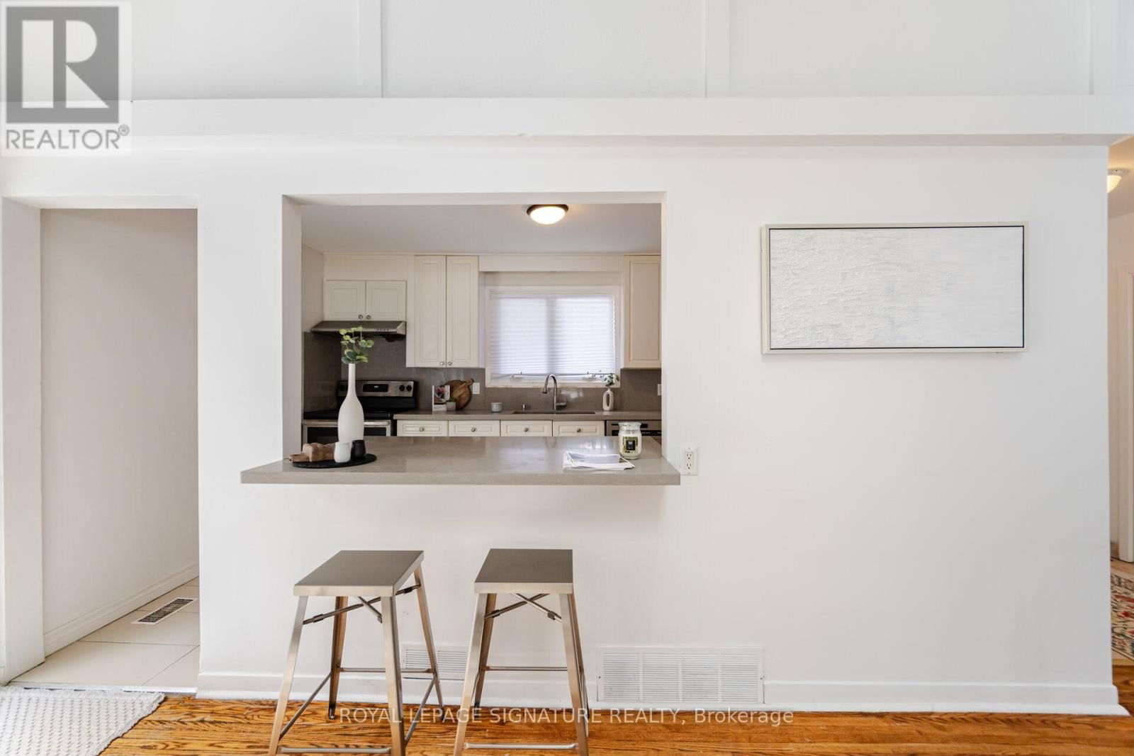 2557 MINDEMOYA ROAD Image 9