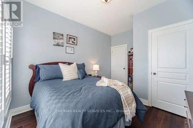 17 PLATFORM CRESCENT Image 35