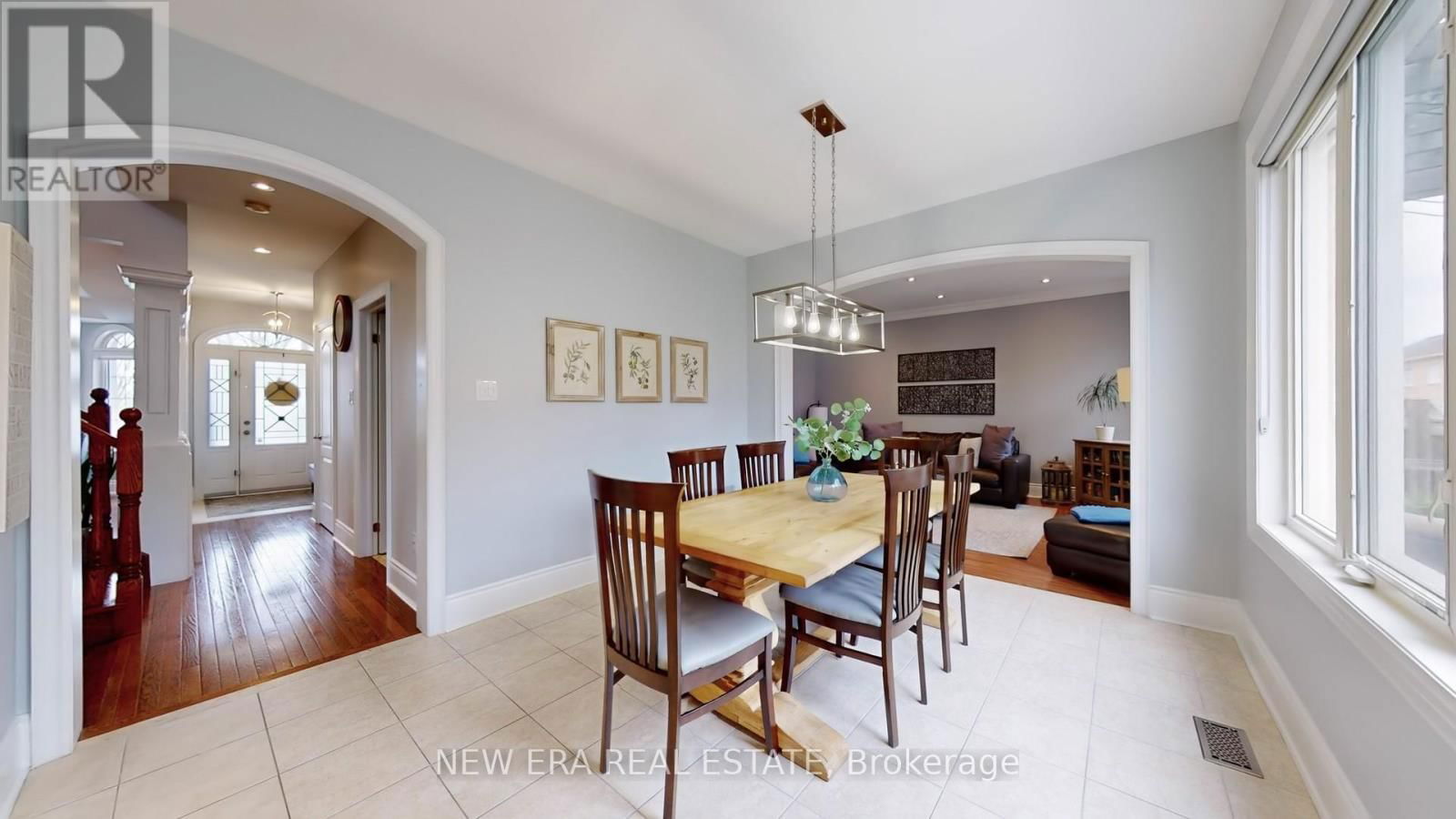 59 HAWKRIDGE TRAIL Image 12