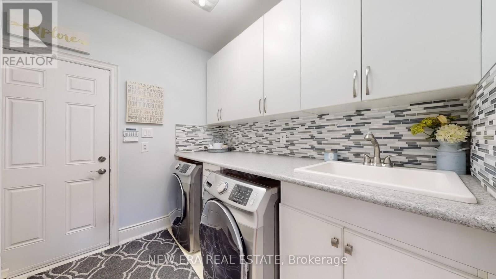 59 HAWKRIDGE TRAIL Image 16