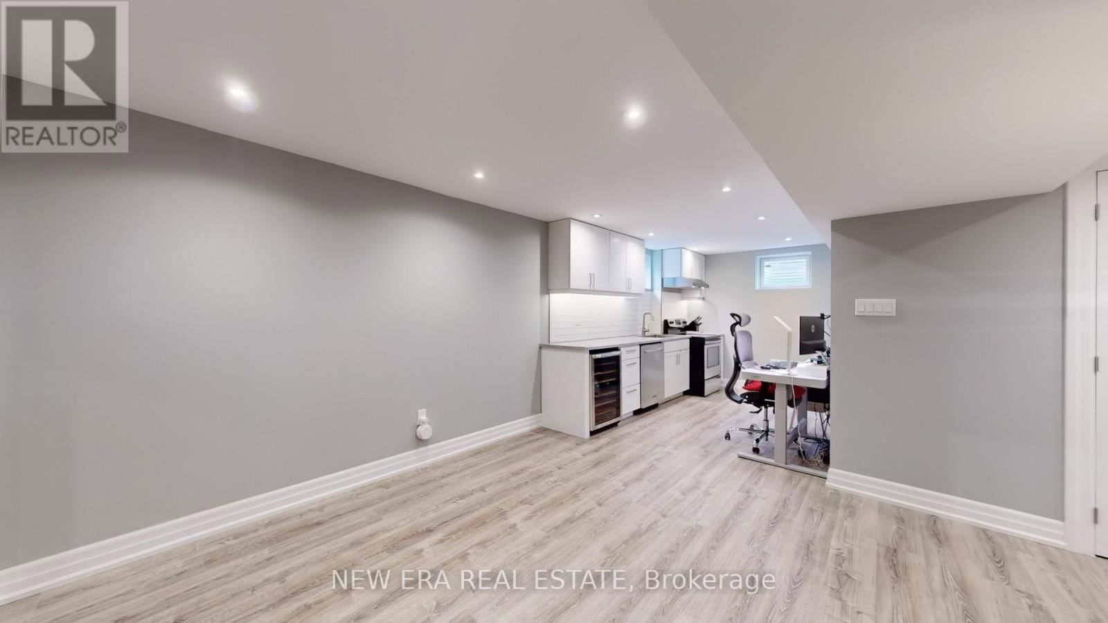 59 HAWKRIDGE TRAIL Image 33