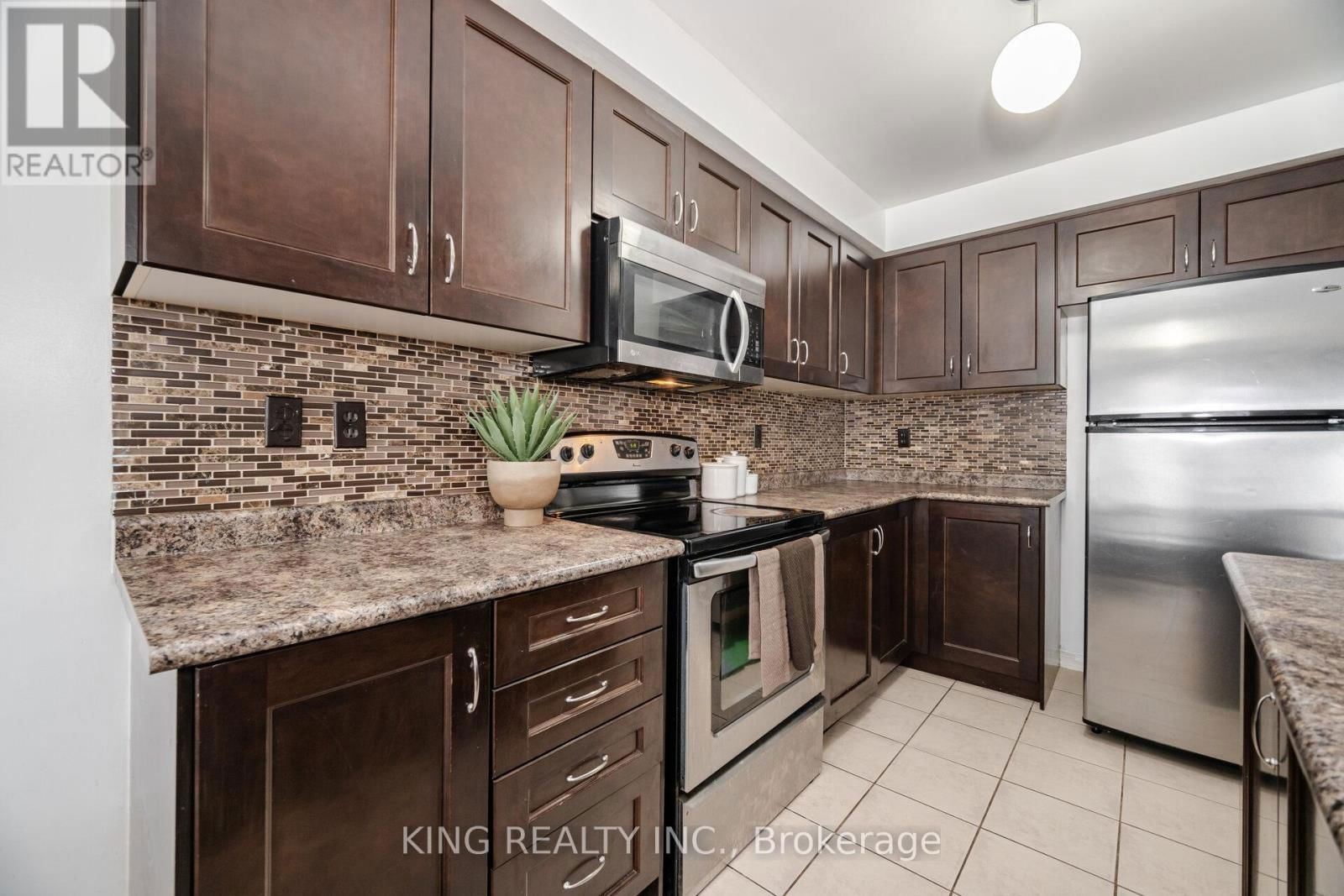 6 NUTWOOD WAY Image 10