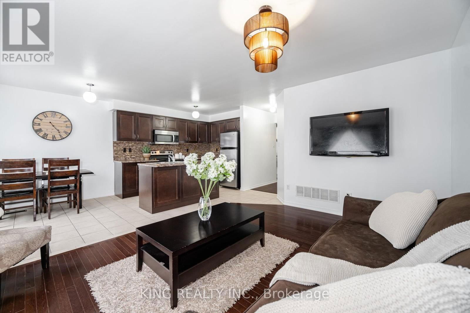 6 NUTWOOD WAY Image 18