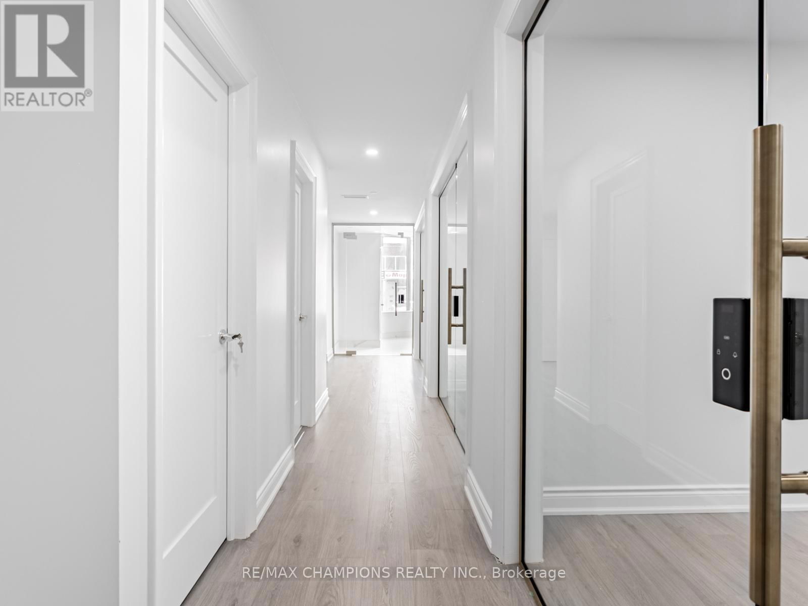 26 - 2565 STEELES AVENUE EAST Image 15