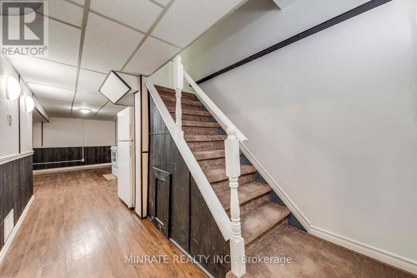 14 - 1548 NEWLANDS CRESCENT Image 16
