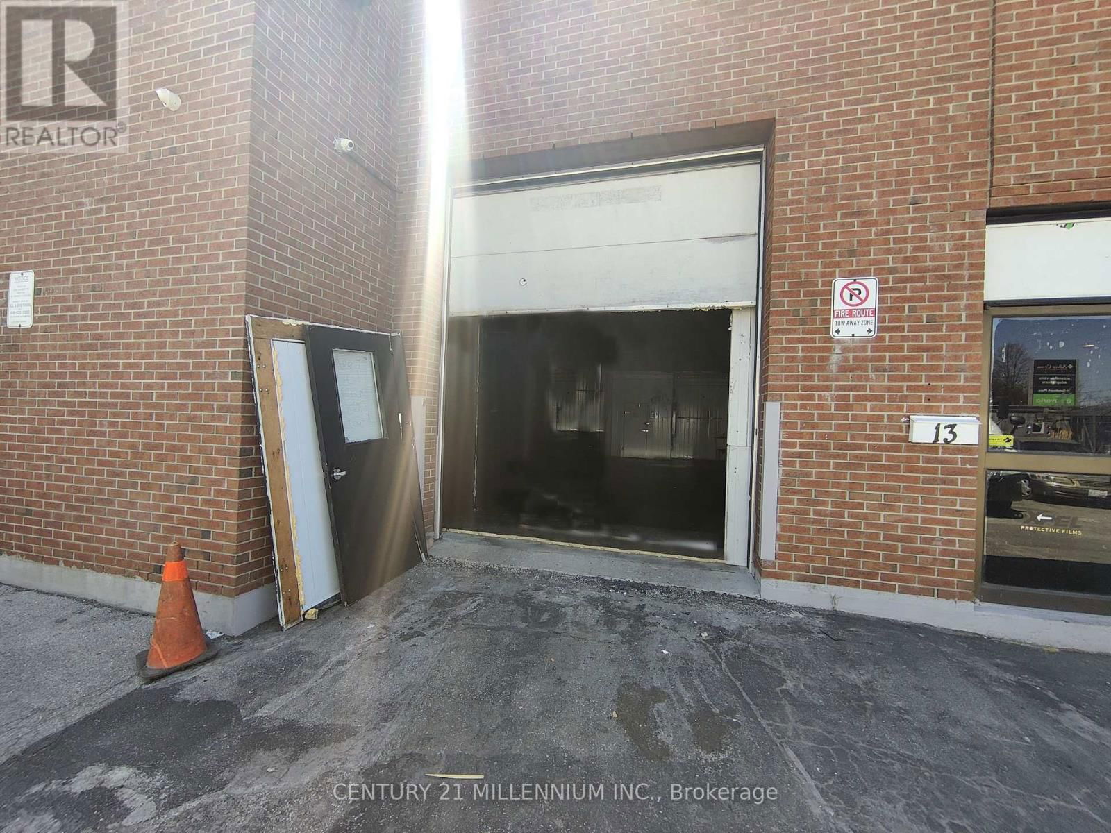 13 - 1 STEINWAY BOULEVARD Image 1