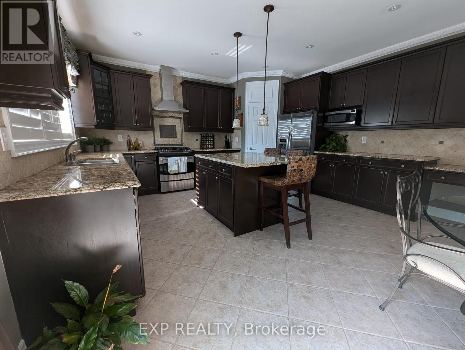 447 WETTLAUFER TERRACE Image 6
