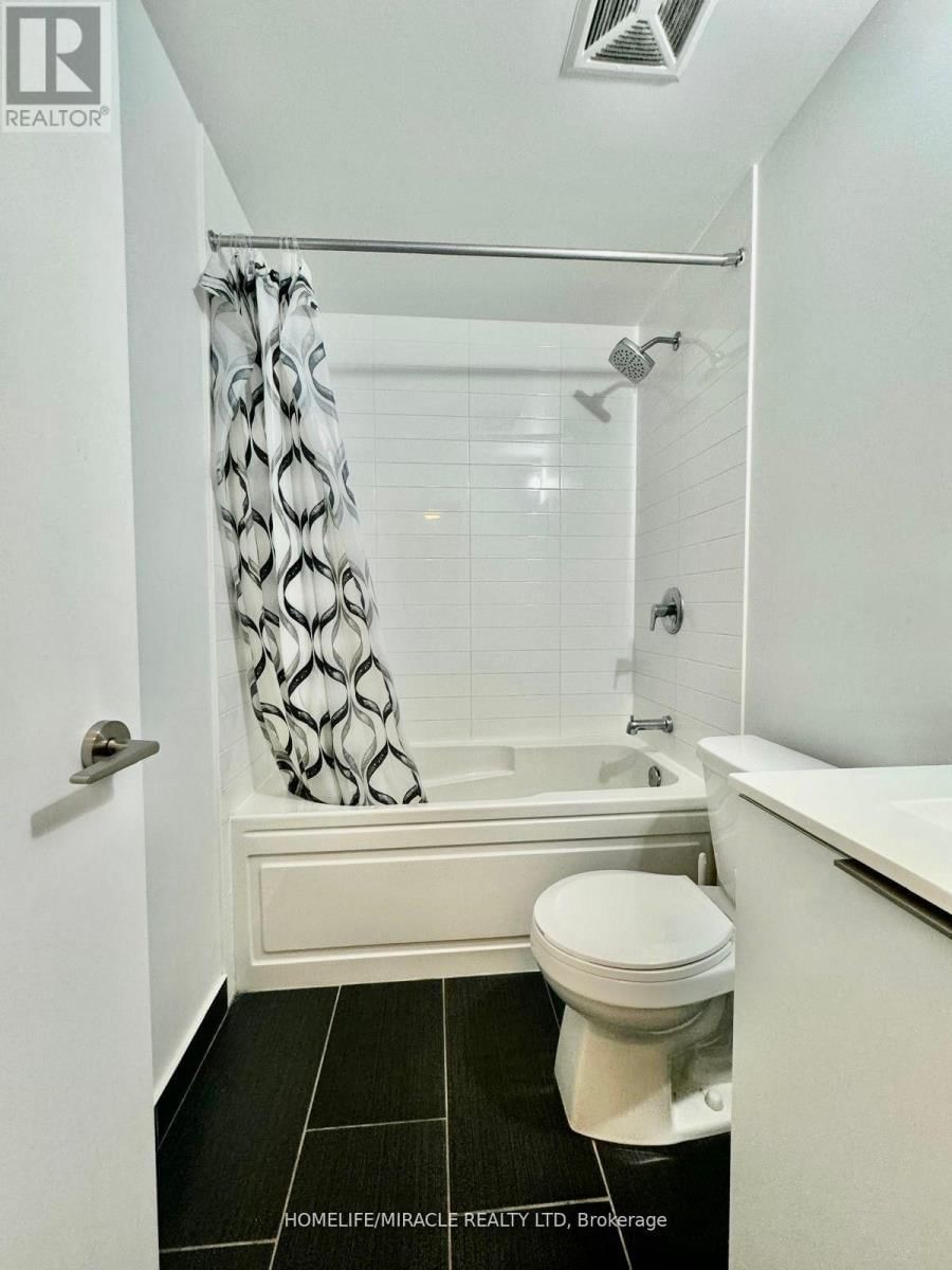 5901 - 30 SHORE BREEZE DR DRIVE Image 13