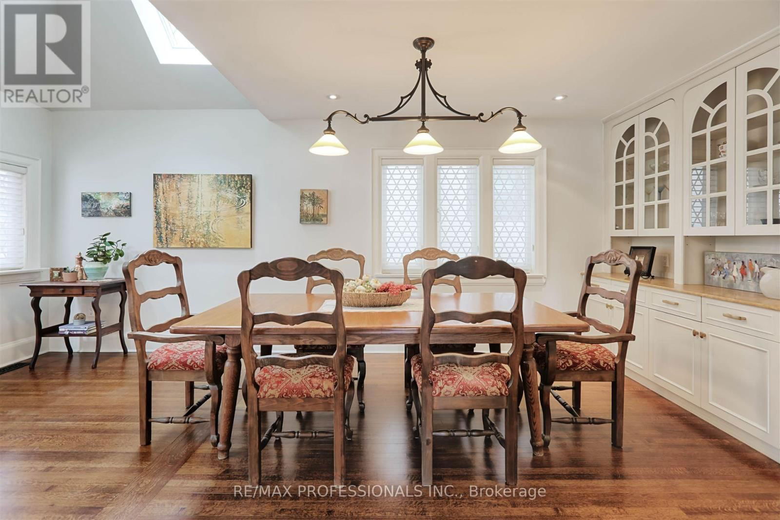 231 GRENVIEW BOULEVARD SOUTH Image 10