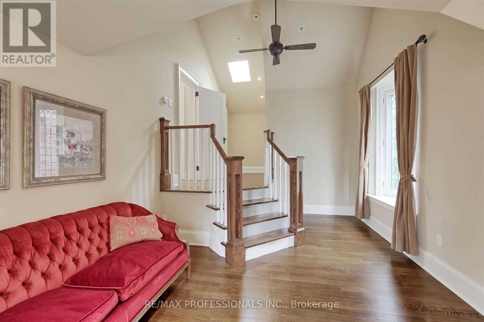 231 GRENVIEW BOULEVARD SOUTH Image 26