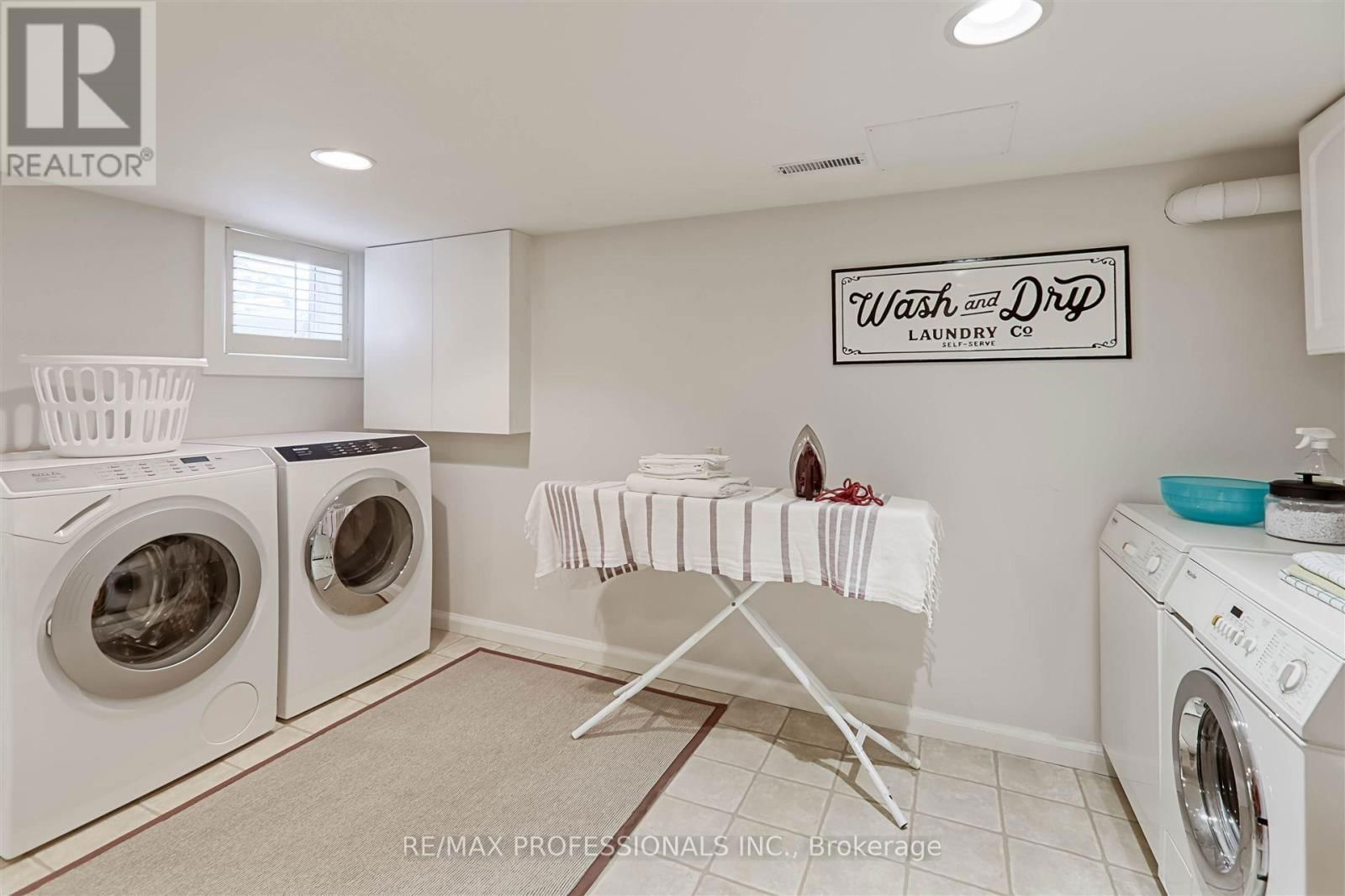 231 GRENVIEW BOULEVARD SOUTH Image 34