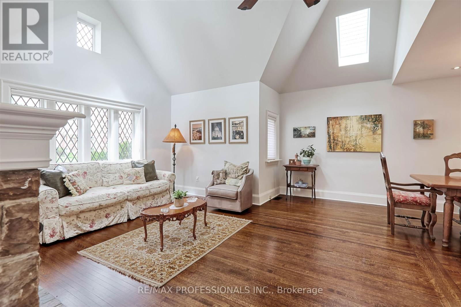231 GRENVIEW BOULEVARD SOUTH Image 6
