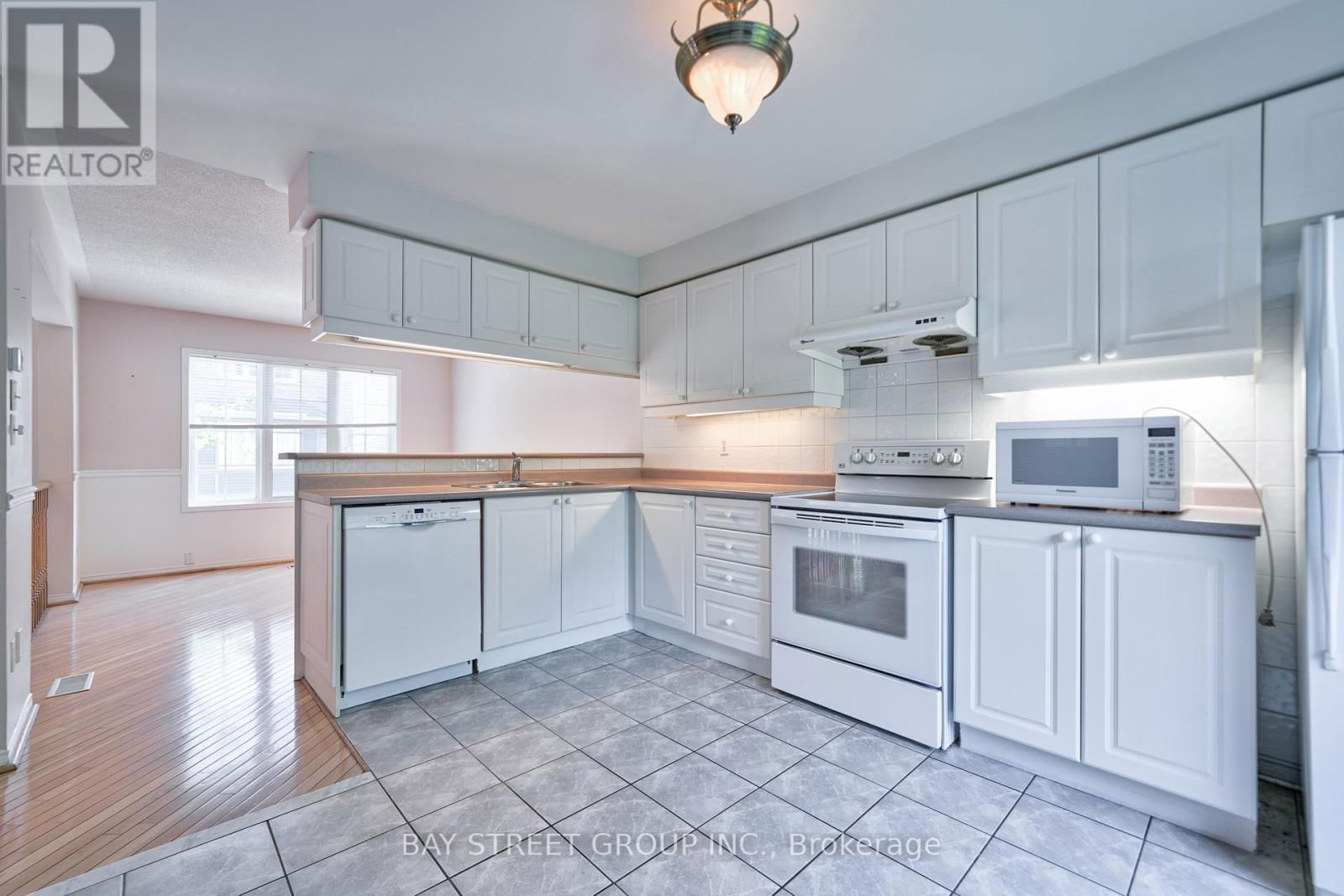 95 - 5535 GLEN ERIN DRIVE Image 23