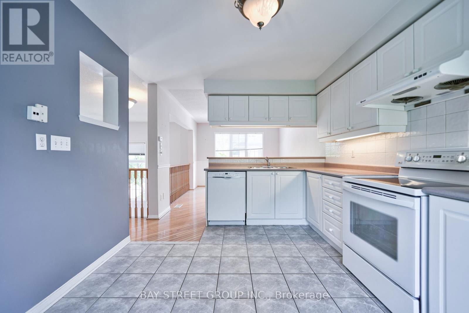 95 - 5535 GLEN ERIN DRIVE Image 24