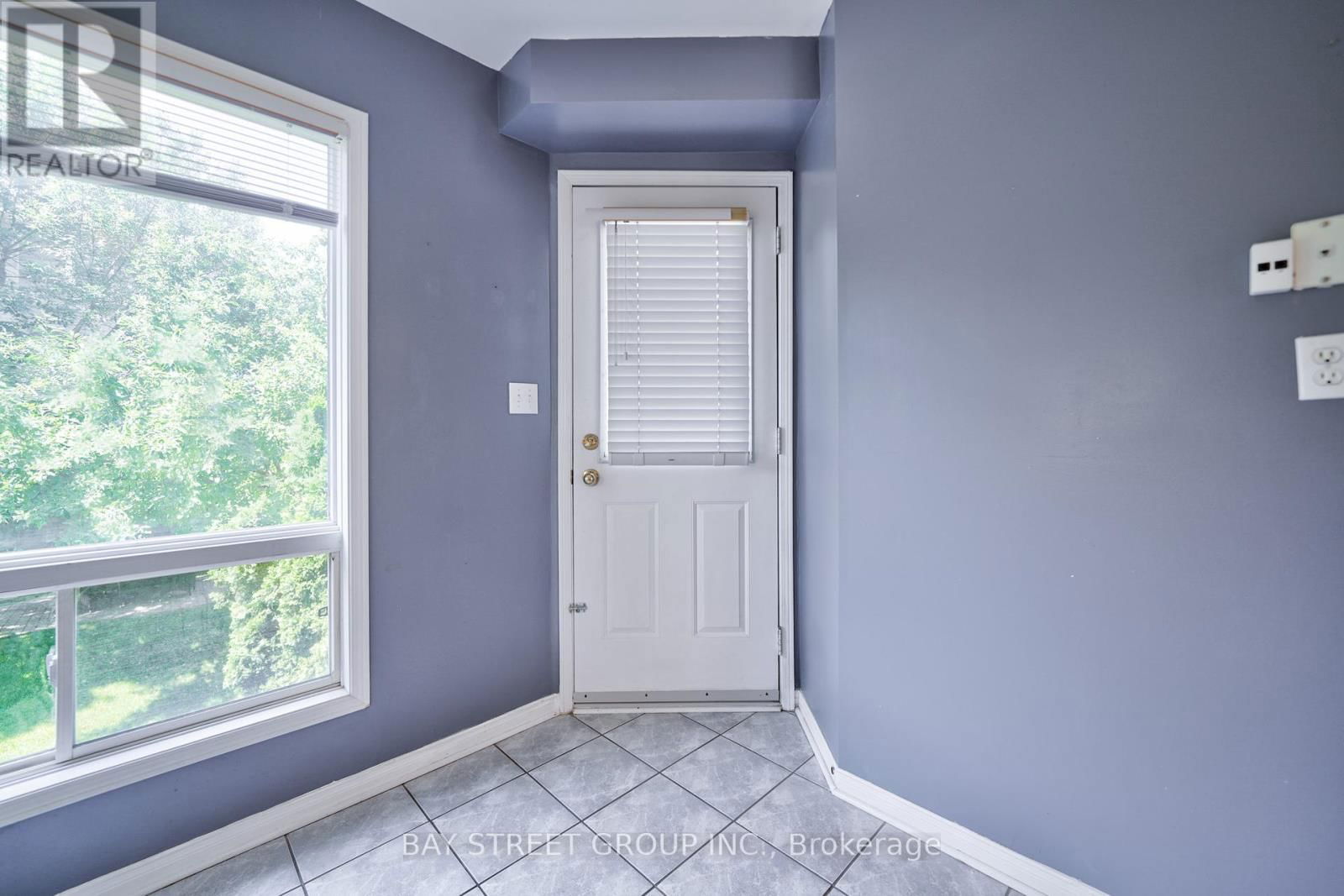 95 - 5535 GLEN ERIN DRIVE Image 27