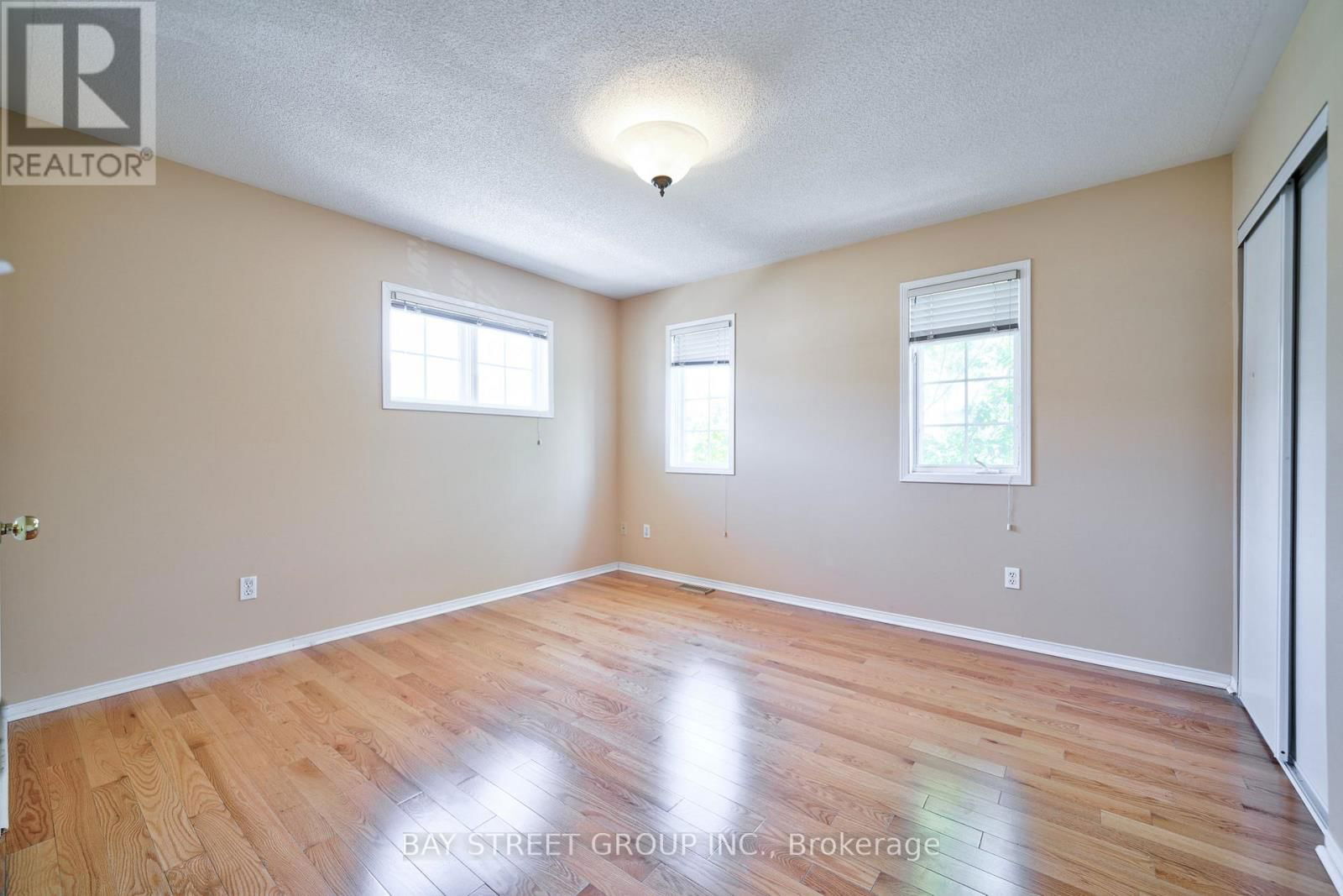 95 - 5535 GLEN ERIN DRIVE Image 28