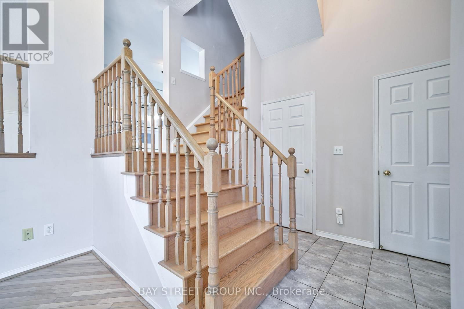 95 - 5535 GLEN ERIN DRIVE Image 9